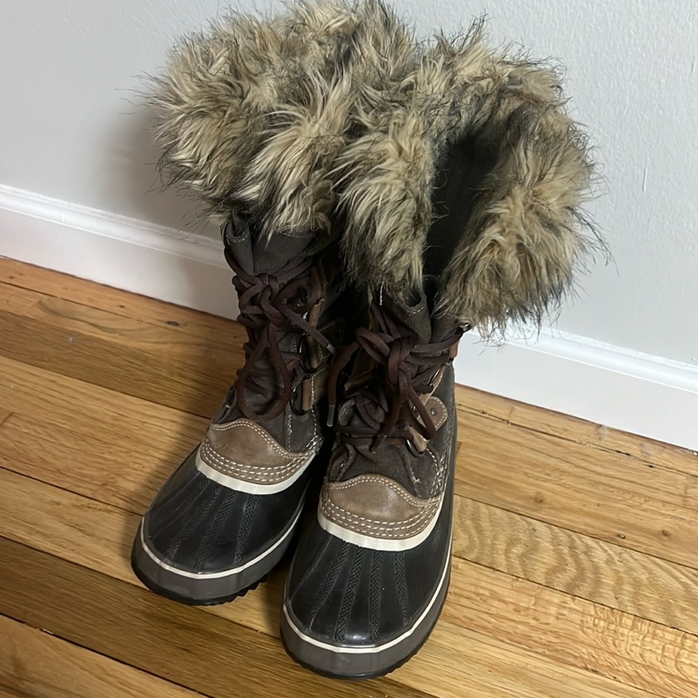 Sorel Winter Boots Brown Women Size 9
